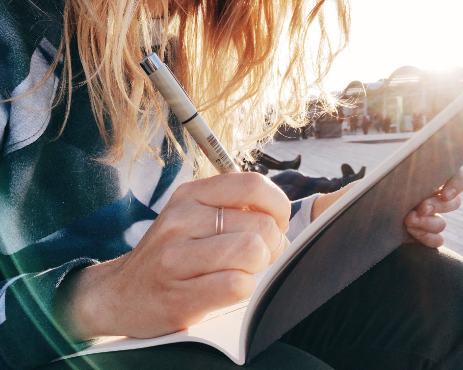 writing a scholarship essay format