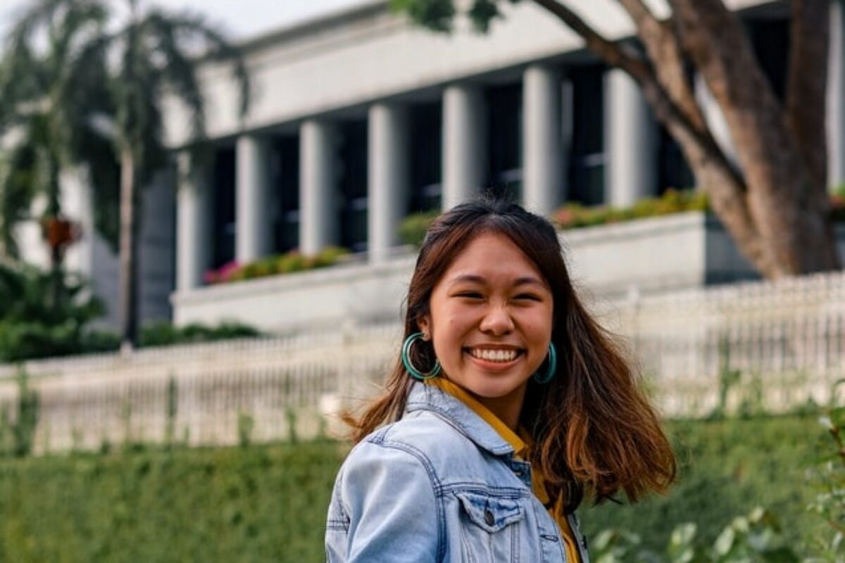 30 Valuable Scholarships for Asian American Students in 2023