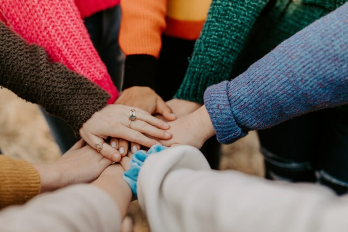 17 Community Service Scholarships and Grants for 2021